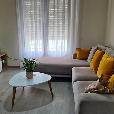 Gbeapartments Luxury Apartment Golem (Tirana)